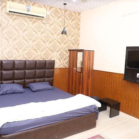 Hotel Aashirvad Faridabad Ngoại thất bức ảnh