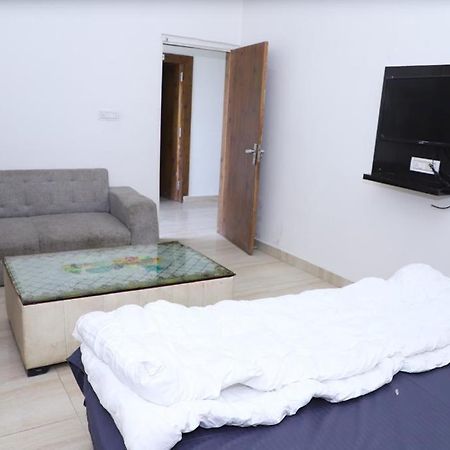 Hotel Aashirvad Faridabad Ngoại thất bức ảnh