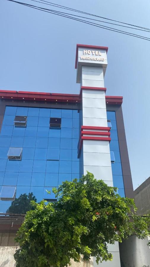 Hotel Aashirvad Faridabad Ngoại thất bức ảnh