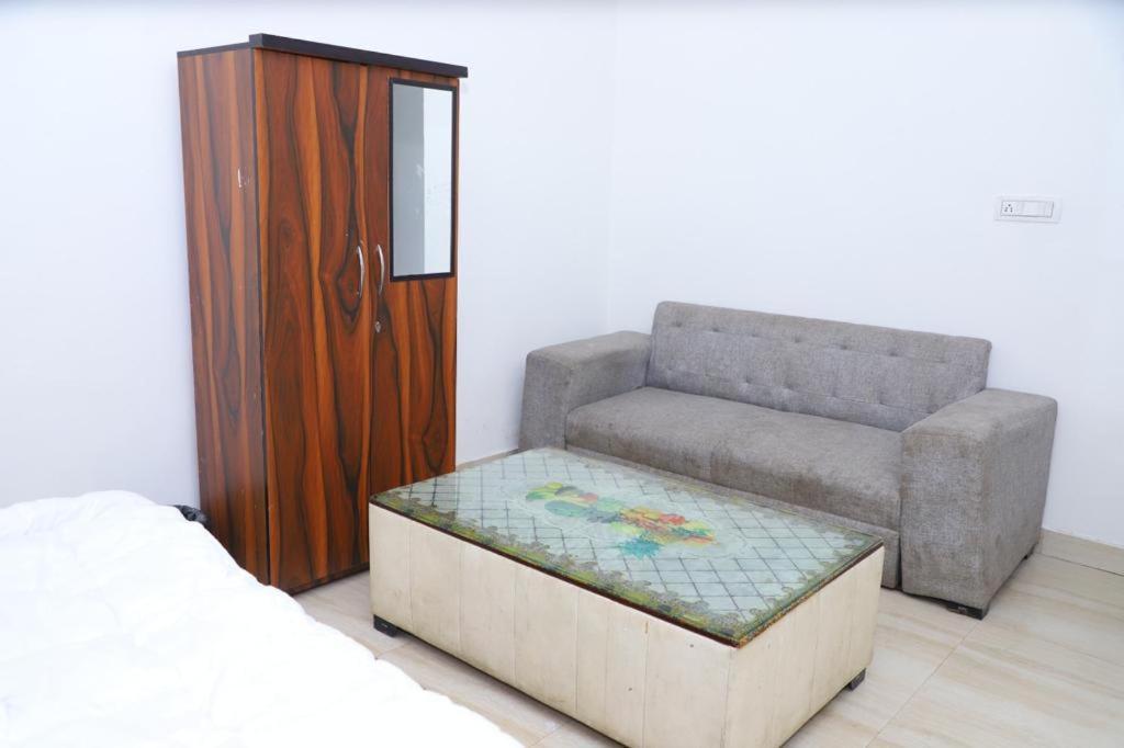 Hotel Aashirvad Faridabad Ngoại thất bức ảnh